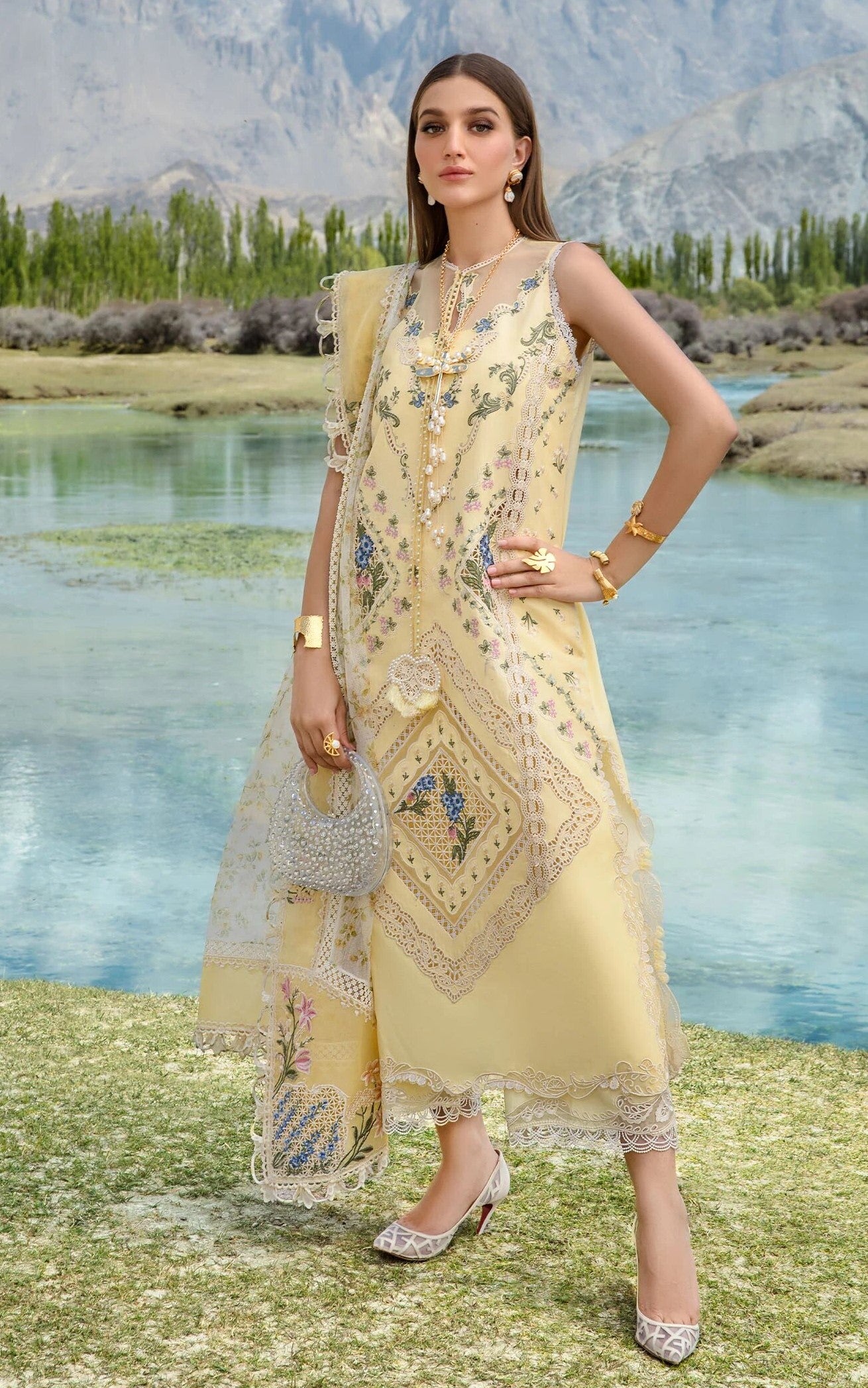 Crimson French Brunch luxury lawn 3pc Chikankari emb unstiched