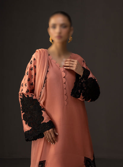 Zainab Chottani peach bloom silk 3pc unstiched