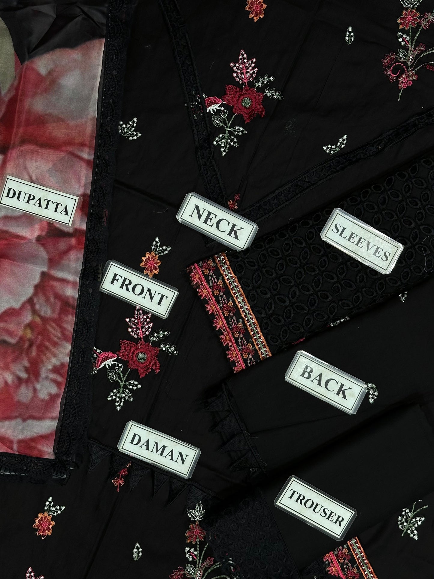 Iznik black lawn emb Unstitched 3pc IZ24G IGL-09