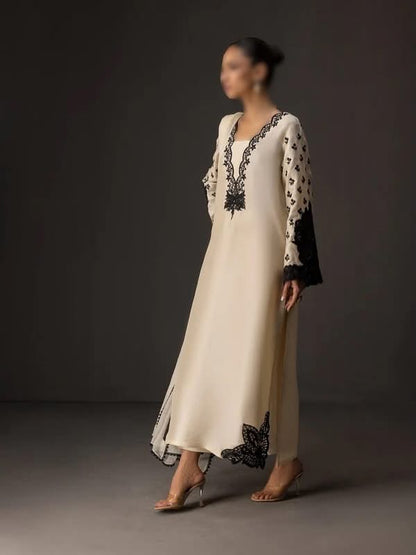 Zainab Chottani Ivory noir silk 3pc unstiched
