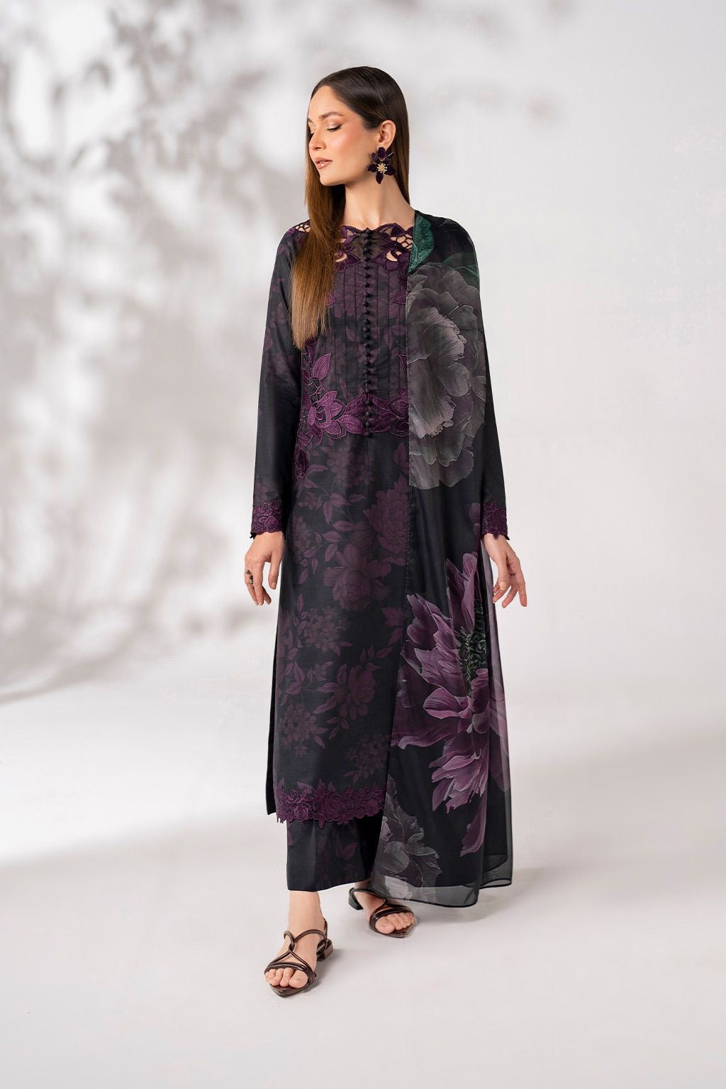 Iznik EFL-10 printed lawn emb 3pc unstiched