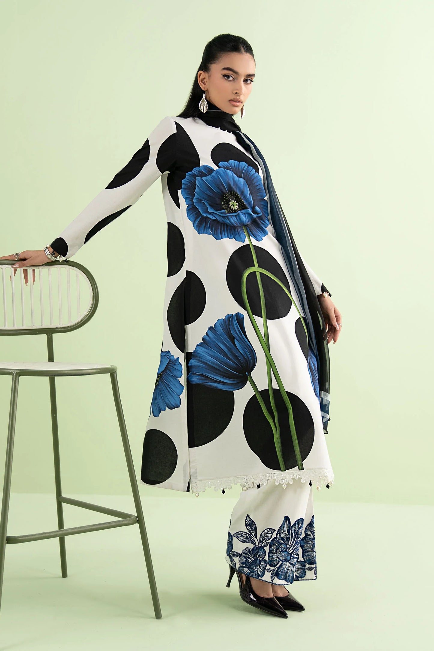 Maria b M-print 3pc lawn emb unstiched MPS-2913