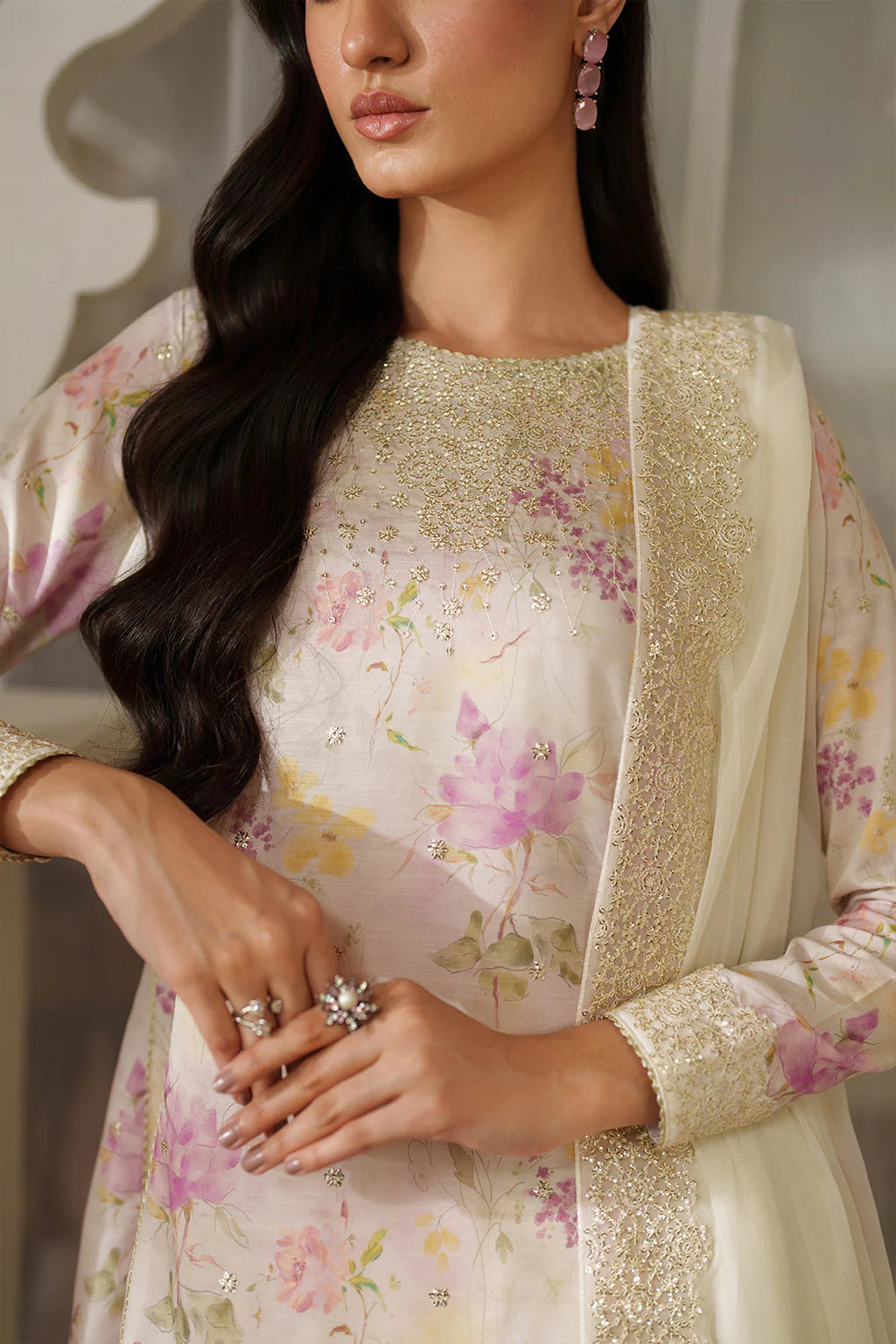 Iznik UE-544 printed lawn 3pc emb unstiched
