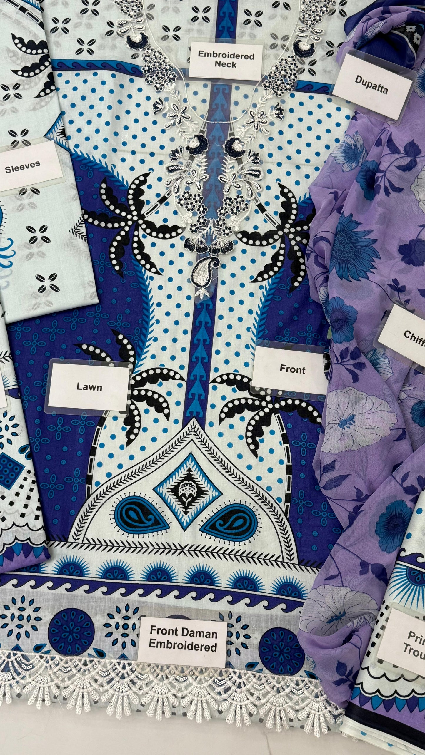 Mushq La Dolce Printed lawn 3pc emb unstiched