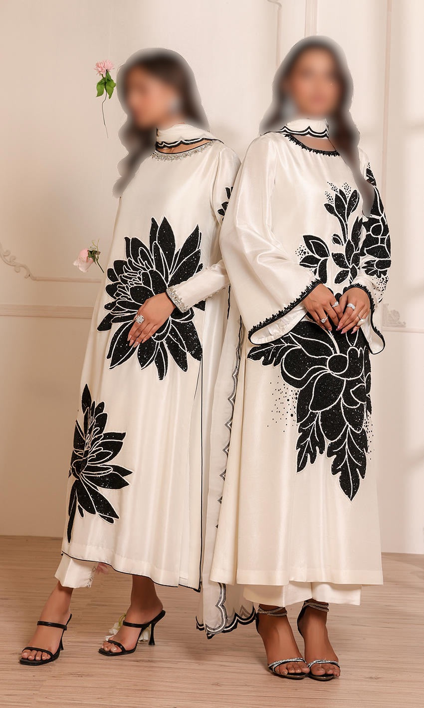 NOMI ANSARI  Luxury pret Silk Edition