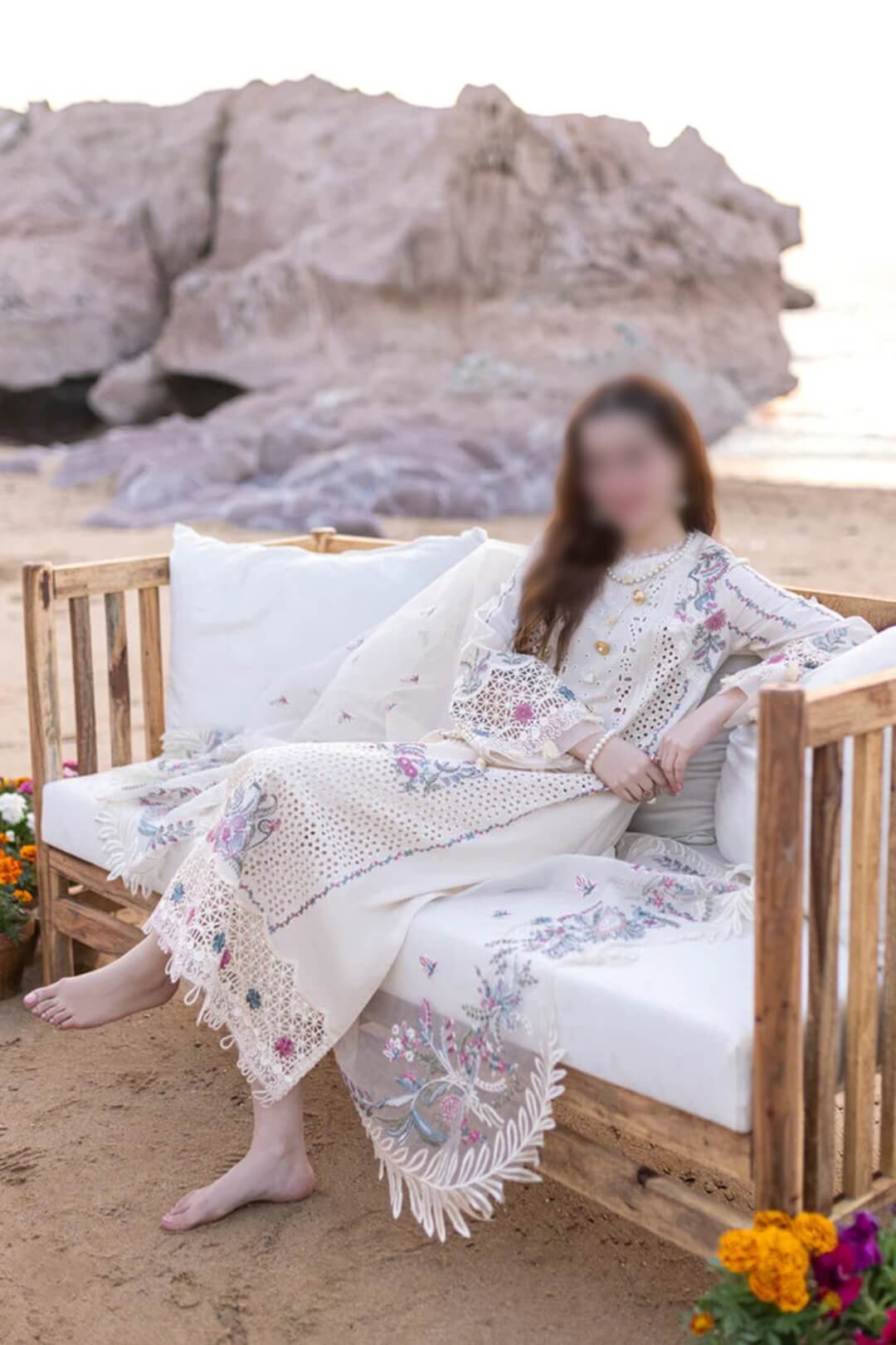 Qalamkar Embroidered Lawn  3 Piece QLM24SK FP-09 Selin
