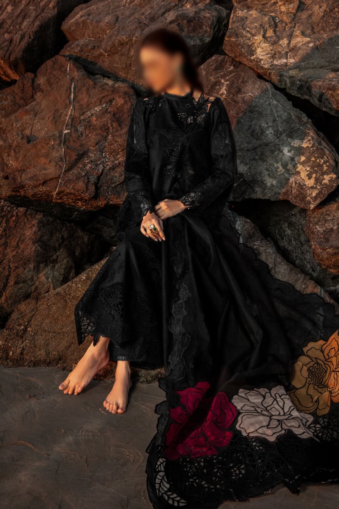 Rang Rasiya Premium Embroidered Lawn Unstitched Suit D-01 RAMEEN