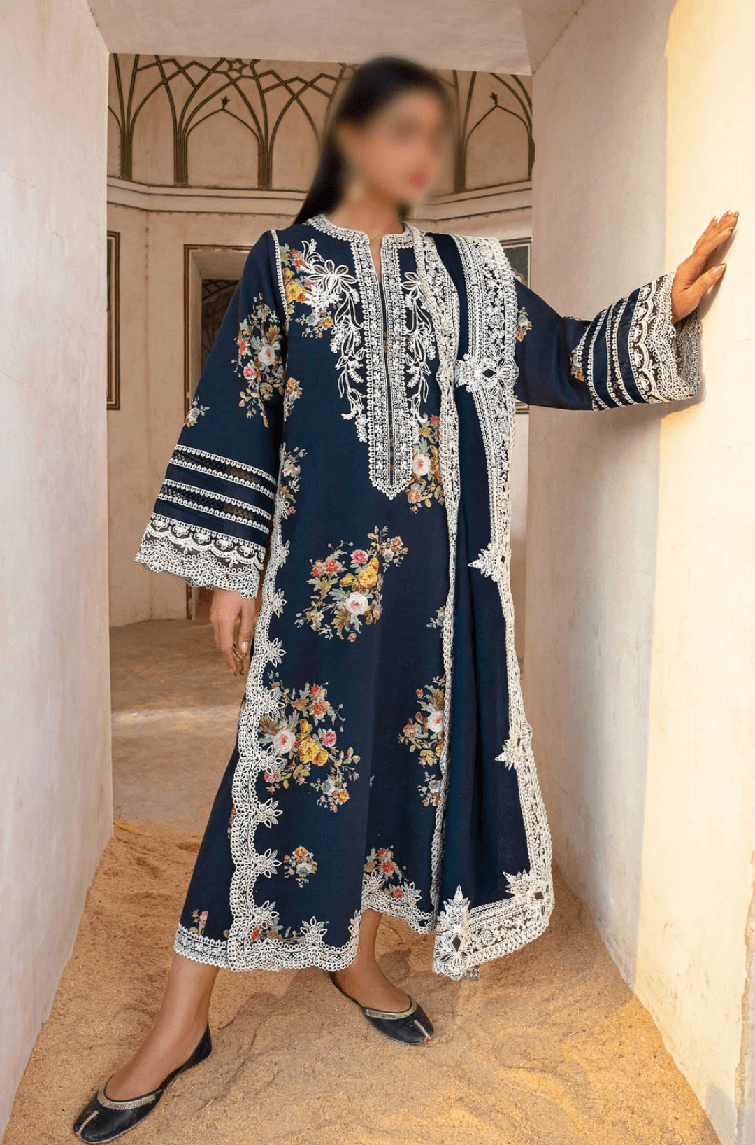 Crimson Marori – Embroidered Lawn Suit CRWP 2B