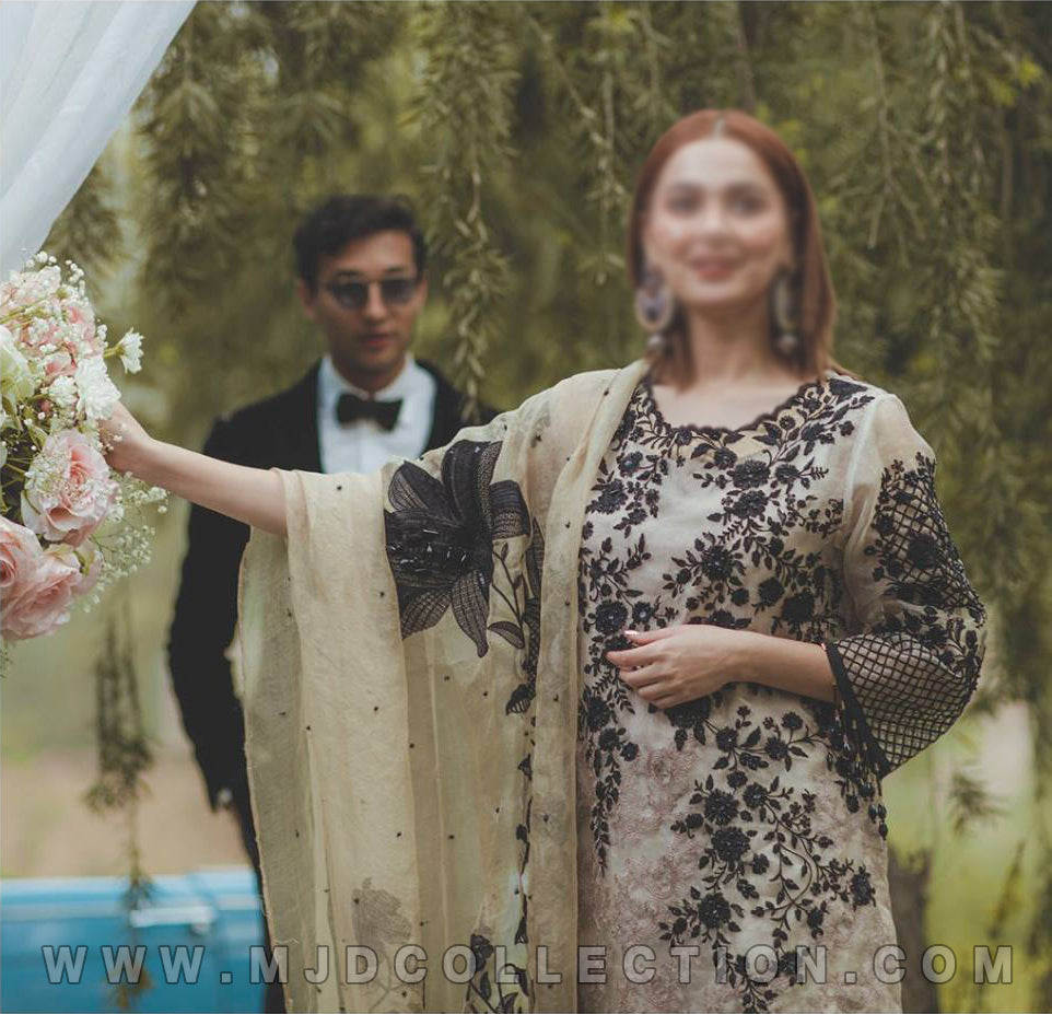 Rang Rasiya Chatoyer Wedding Edition D-5003 By Hania Amir