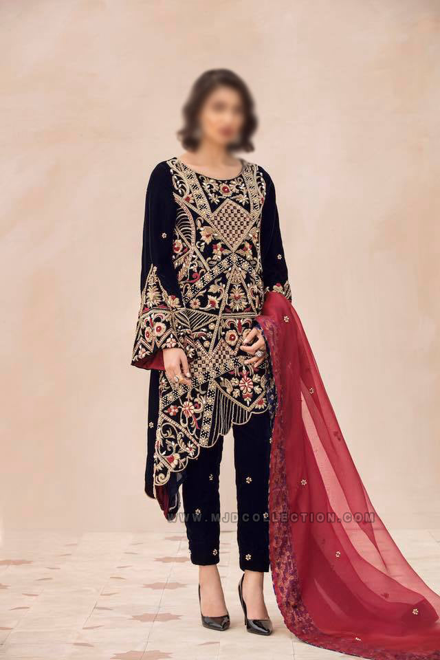 Riffat & Sana Luxury Winter Formals Sana Salman D-18 By Zara Perzada