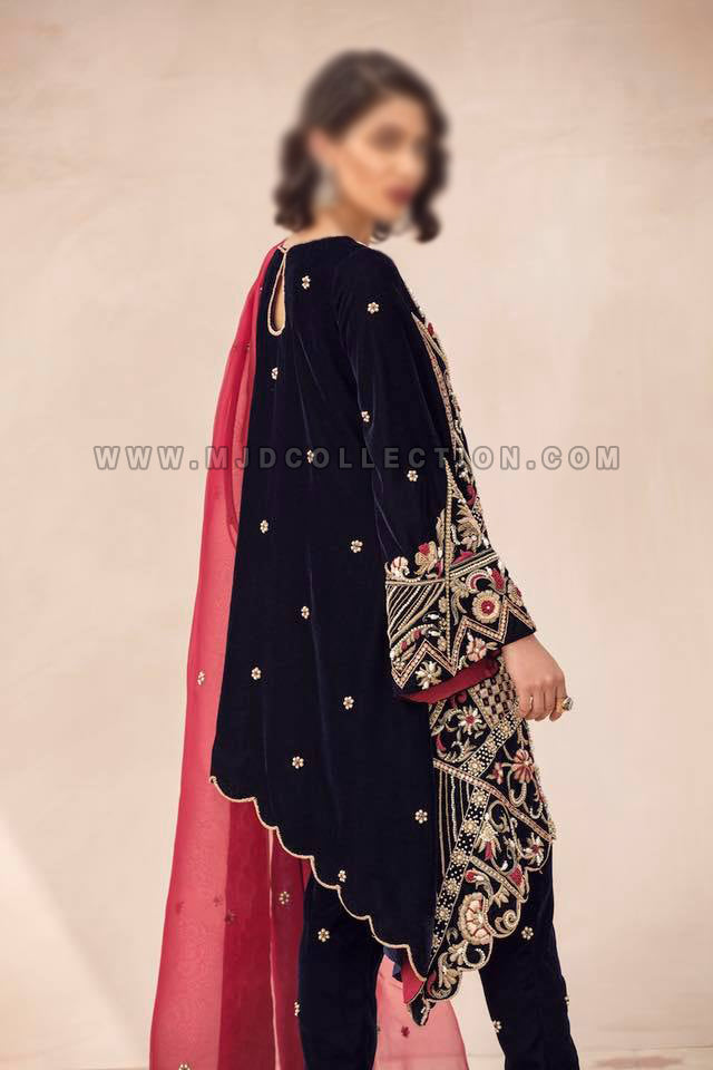 Riffat & Sana Luxury Winter Formals Sana Salman D-18 By Zara Perzada