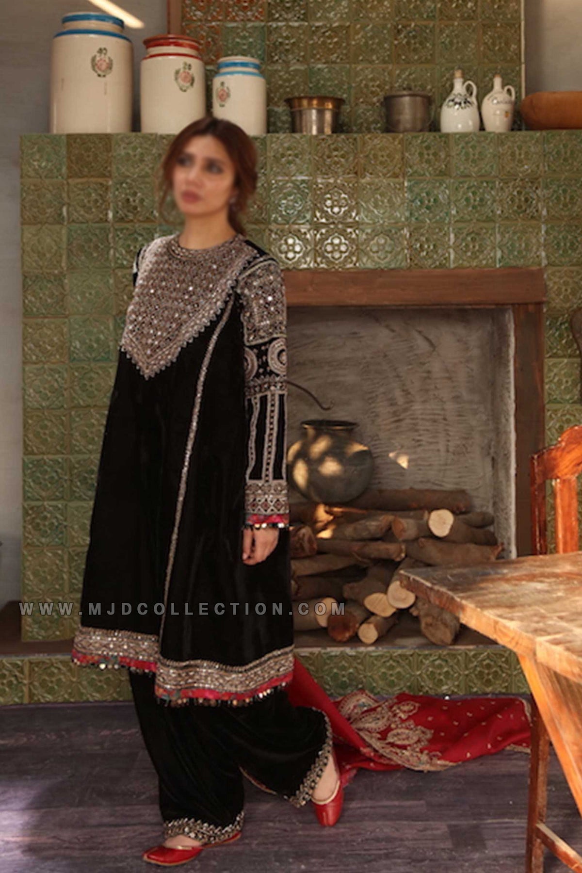 Zara Shahjahan Autum n Winter Collection ASJ-MK-D02 By Mahira Khan